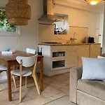 Ella With Free Privat Parking * Зандфорт