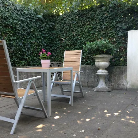 Ella With Free Privat Parking