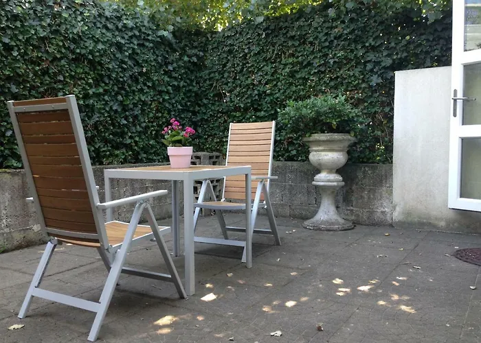 Ella With Free Privat Parking